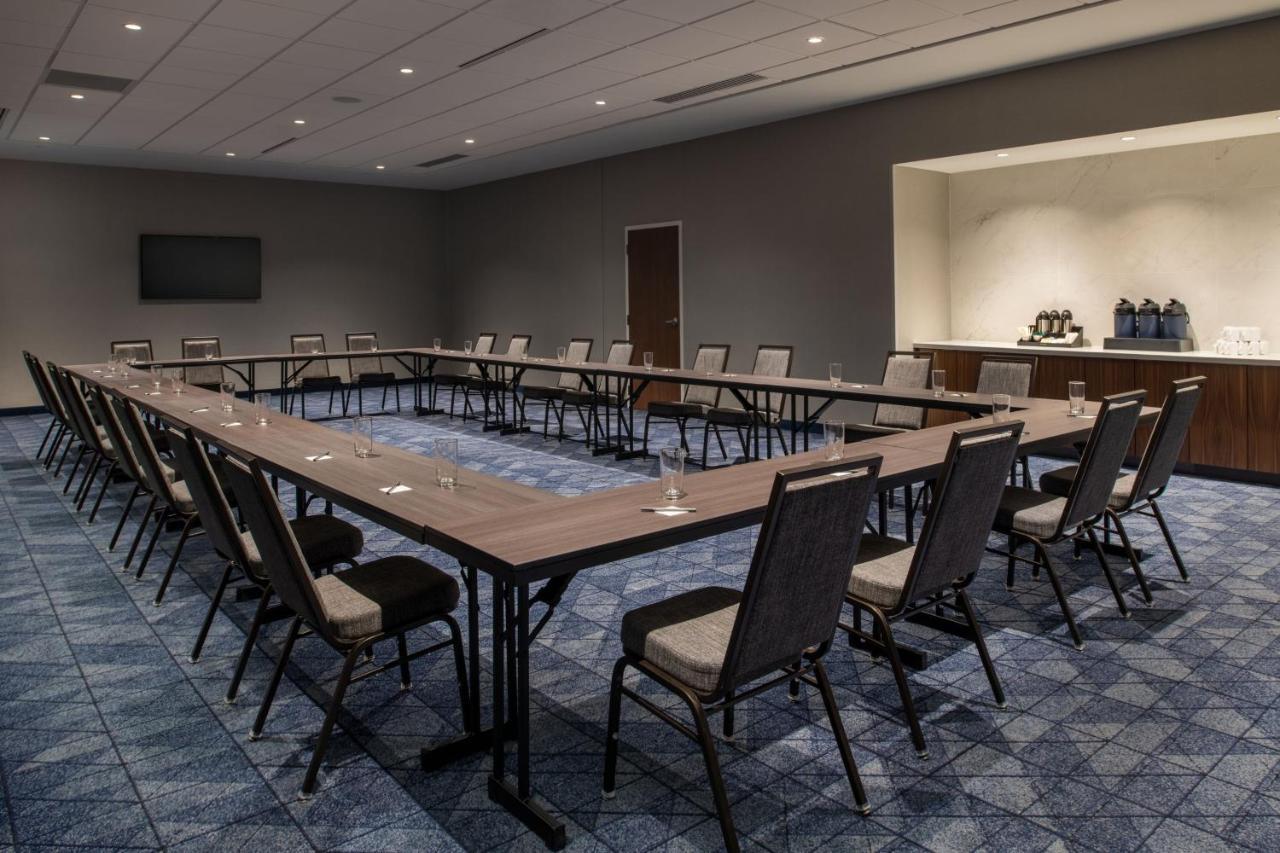 Courtyard By Marriott Olympia Ξενοδοχείο Εξωτερικό φωτογραφία