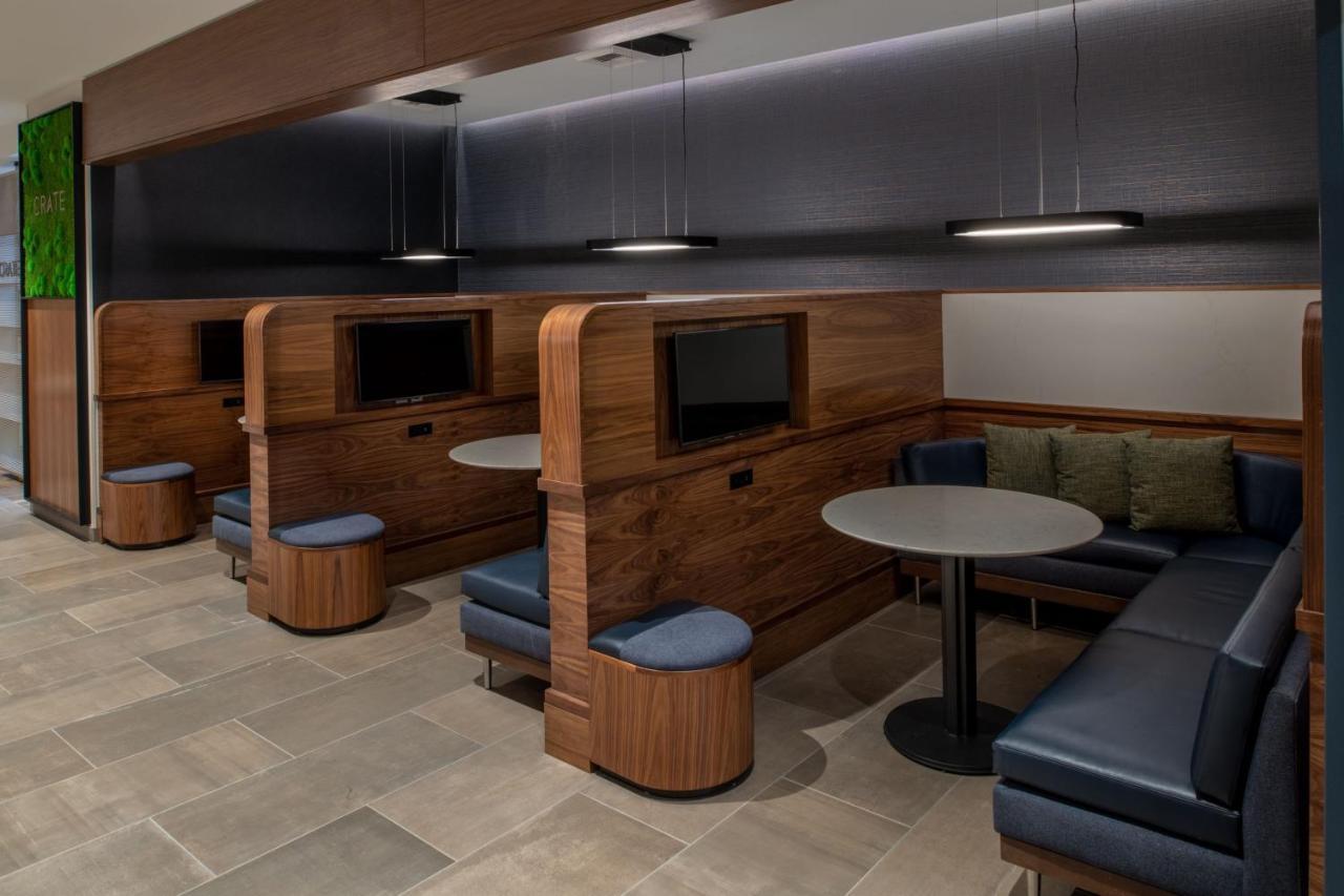 Courtyard By Marriott Olympia Ξενοδοχείο Εξωτερικό φωτογραφία