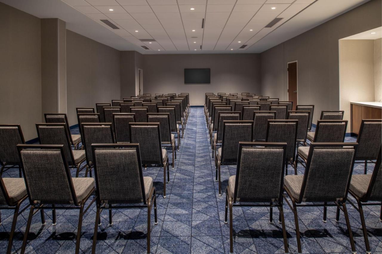Courtyard By Marriott Olympia Ξενοδοχείο Εξωτερικό φωτογραφία