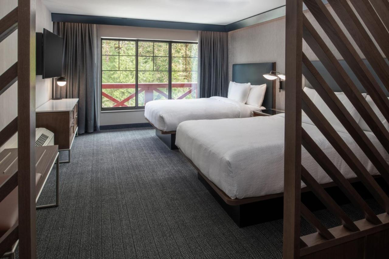 Courtyard By Marriott Olympia Ξενοδοχείο Εξωτερικό φωτογραφία