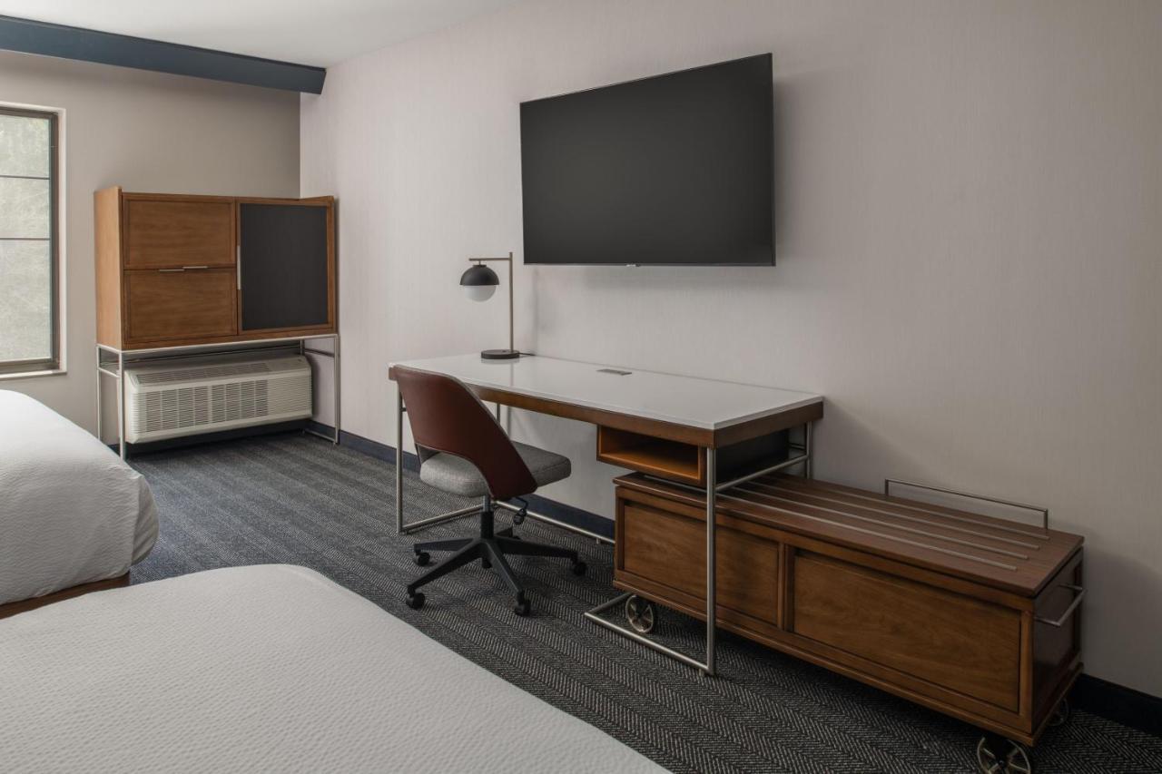 Courtyard By Marriott Olympia Ξενοδοχείο Εξωτερικό φωτογραφία